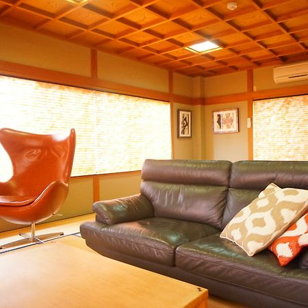 Lodging A Takayama Такаяма Екстер'єр фото
